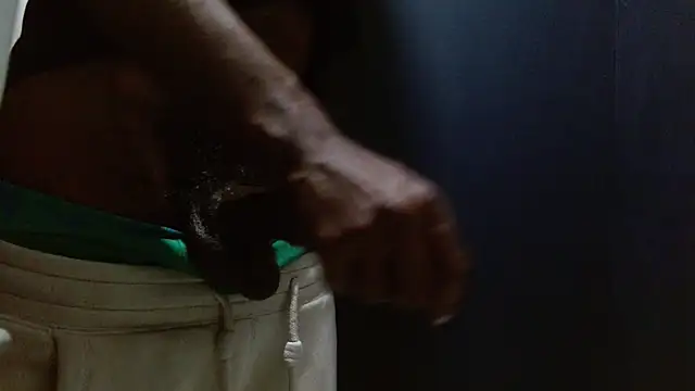 Snapshot of phbbcsham chatting on 01.10.25 phbbcsham online show from 01.10.25