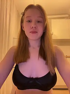 Snapshot of Eva_Weyne chatting on 05.05.26 Eva Weyne online show from 05.05.26