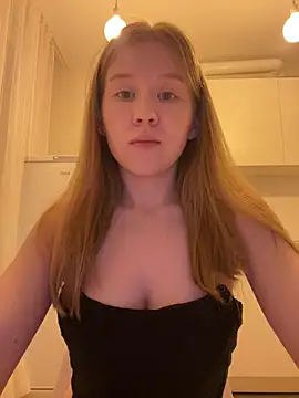 Snapshot of Eva_Weyne chatting on 06.07.26 Eva Weyne online show from 06.07.26