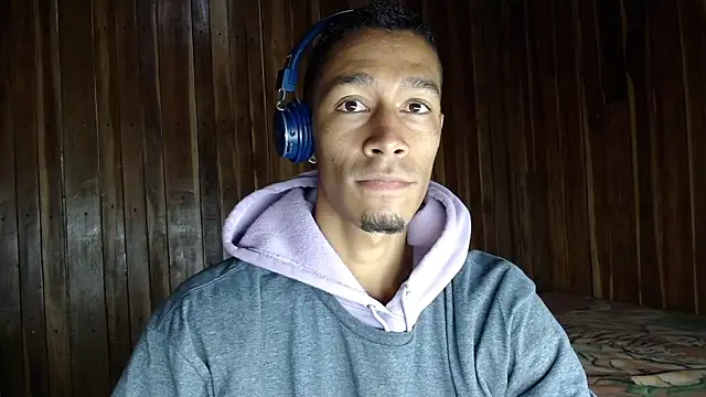 Snapshot of DEMARCOUS_NM chatting on 11.14.25 DEMARCOUS NM online show from 11.14.25
