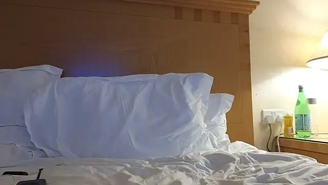 Mr-and-Mrs-Smith online show from 02.03.25