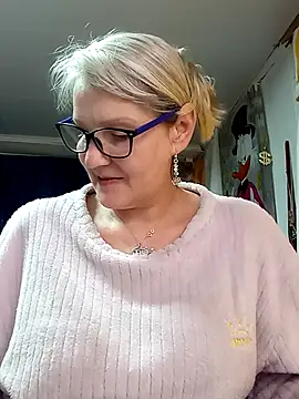 irinamaux online show from 04.17.26