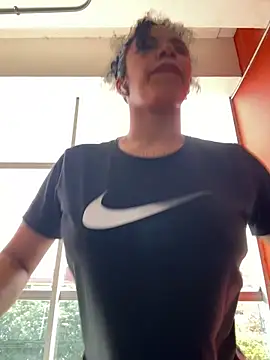 Snapshot of Brunettexio chatting on 02.02.25 Brunettexio online show from 02.02.25