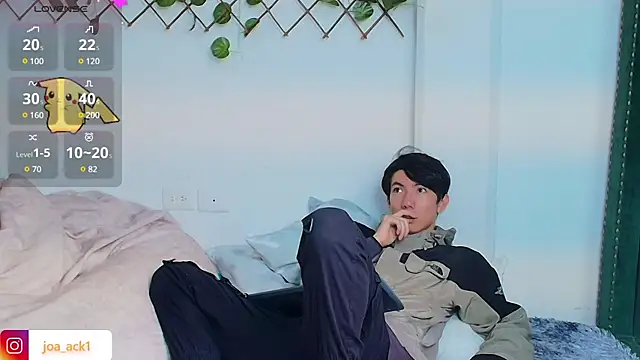 Levii Ackermann online show from 03.11.25