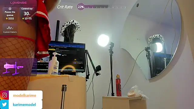 Snapshot of _karime_ chatting on 03.19.25 karime online show from 03.19.25