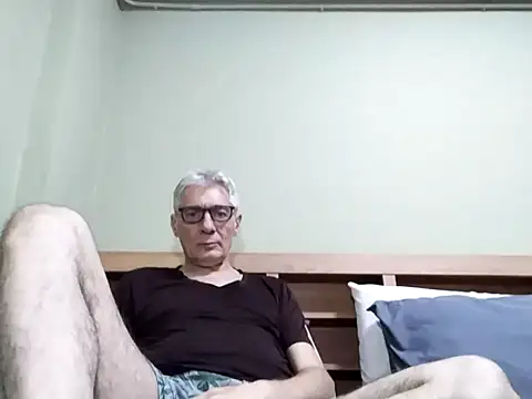 BIGUNCUTHARDCOCK online show from 10.15.25