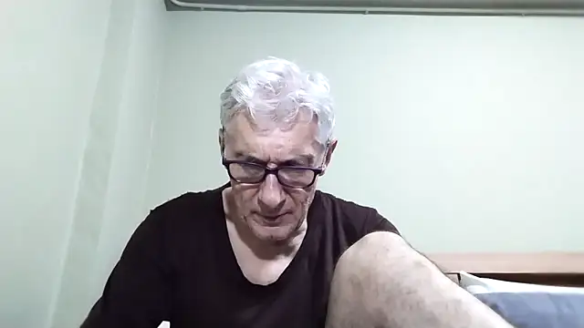 BIGUNCUTHARDCOCK online show from 10.31.25