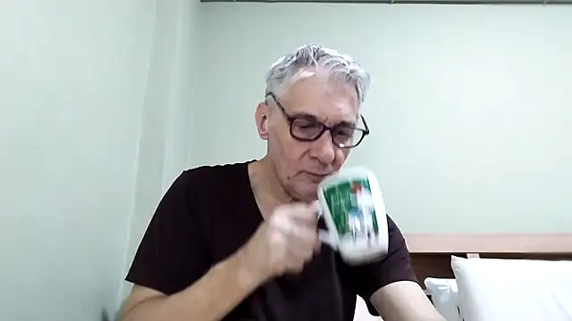 BIGUNCUTHARDCOCK online show from 12.19.25