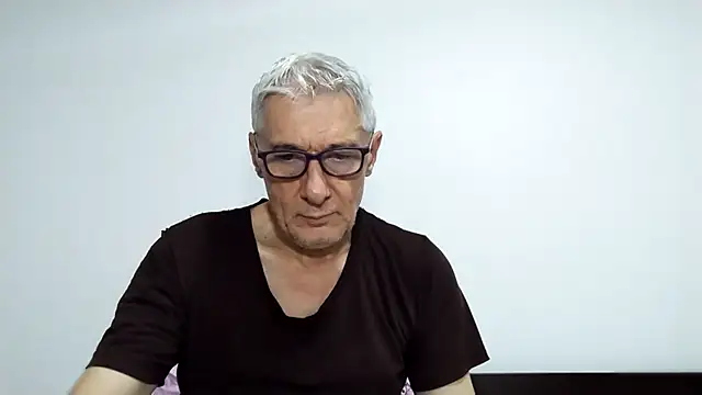 BIGUNCUTHARDCOCK online show from 04.21.26