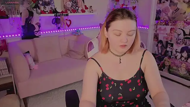 Snapshot of Unholy_Lady chatting on 02.15.26 Unholy Lady online show from 02.15.26