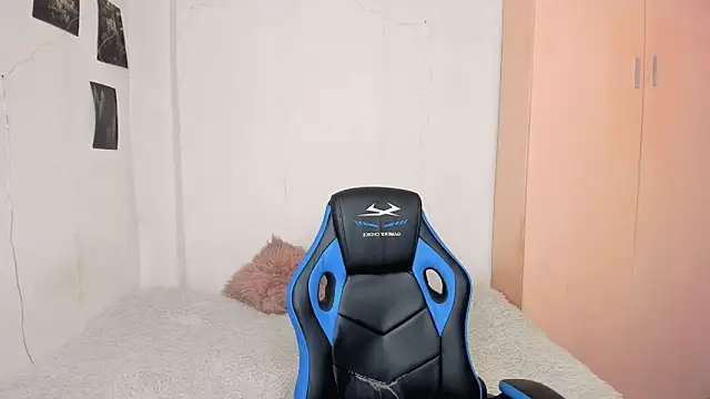 Snapshot of Makentoshi_ chatting on 03.20.25 Makentoshi online show from 03.20.25