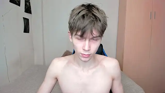 Snapshot of Makentoshi_ chatting on 03.22.25 Makentoshi online show from 03.22.25