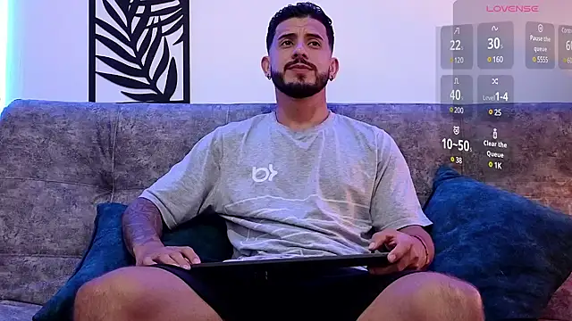 Snapshot of Bruno_Mattos chatting on 12.22.24 Bruno Mattos online show from 12.22.24