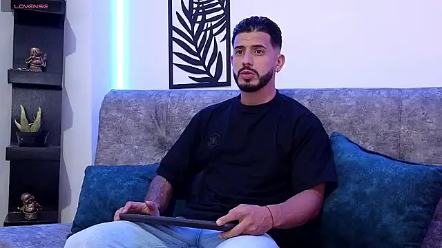 Snapshot of Bruno_Mattos chatting on 12.28.24 Bruno Mattos online show from 12.28.24