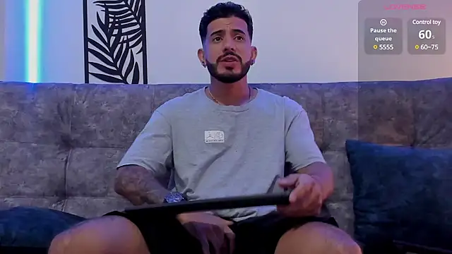 Snapshot of Bruno_Mattos chatting on 01.25.25 Bruno Mattos online show from 01.25.25