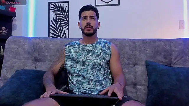 Snapshot of Bruno_Mattos chatting on 01.28.25 Bruno Mattos online show from 01.28.25