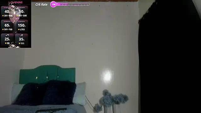 Snapshot of estebanlobo- chatting on 03.09.25 estebanlobo- online show from 03.09.25