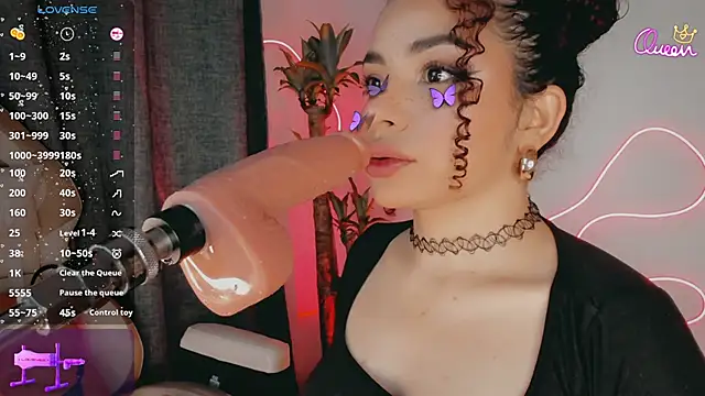 Queen Deepthroat online show from 02.24.26