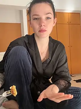 RoxiBlack online show from 02.22.26