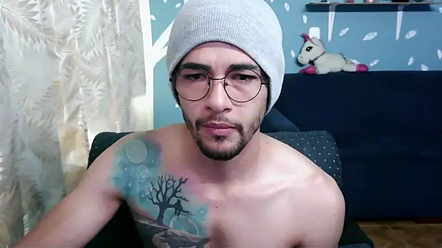 Snapshot of ponzothc chatting on 11.06.25 ponzothc online show from 11.06.25