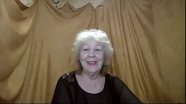 Snapshot of _Estelitta_5 chatting on 05.19.26 Estelitta 5 online show from 05.19.26
