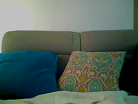 Snapshot of Skater29xx2 chatting on 03.05.25 Skater29xx2 online show from 03.05.25