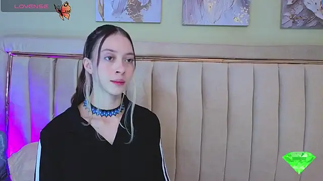 sophiia grey 1 online show from 02.25.26