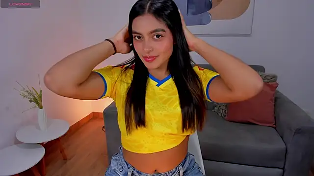 Snapshot of amandaconner chatting on 04.15.26 amandaconner online show from 04.15.26