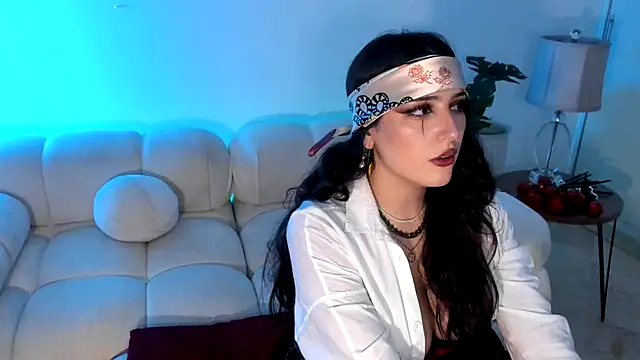 Snapshot of freya_bella_ chatting on 10.03.25 freya bella online show from 10.03.25