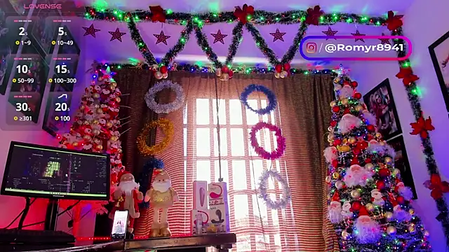 Snapshot of Romynahotx chatting on 12.10.24 Romynahotx online show from 12.10.24