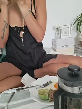 SexyErola27 online show from 05.15.26