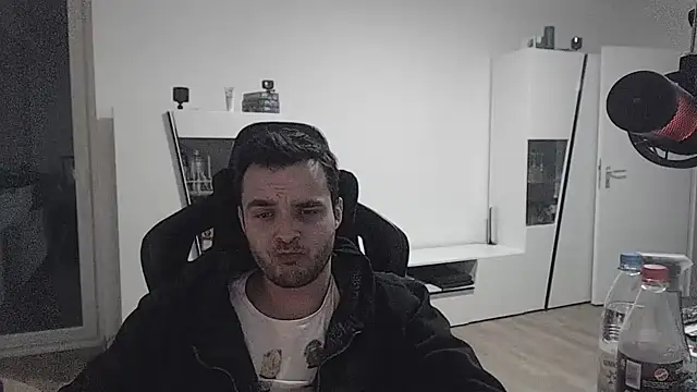 SharkLuigi online show from 01.03.25