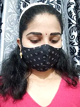 Snapshot of Angleannie chatting on 09.24.25 Angleannie online show from 09.24.25