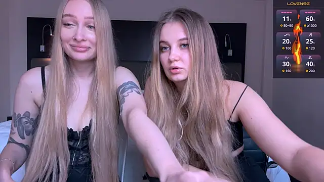 Snapshot of Femdom_Lola chatting on 02.11.26 Femdom Lola online show from 02.11.26