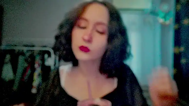 Snapshot of JoannaTompson chatting on 06.11.26 JoannaTompson online show from 06.11.26