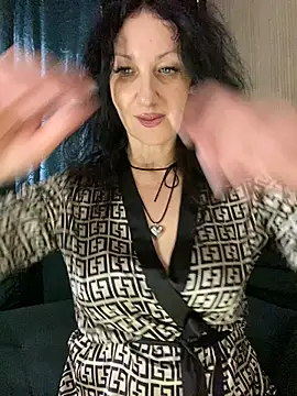 Katie-n online show from 01.24.25