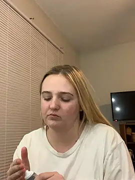 Snapshot of cammy2 chatting on 12.31.24 cammy2 online show from 12.31.24