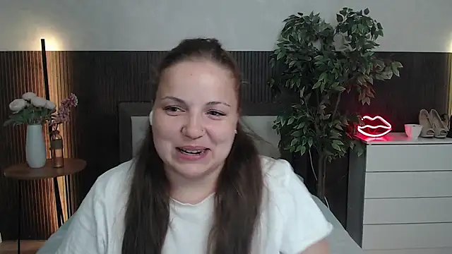 Snapshot of Crazyy_girl_ chatting on 07.15.26 Crazyy girl online show from 07.15.26