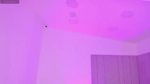 Snapshot of kaylarossi chatting on 12.29.24 kaylarossi online show from 12.29.24