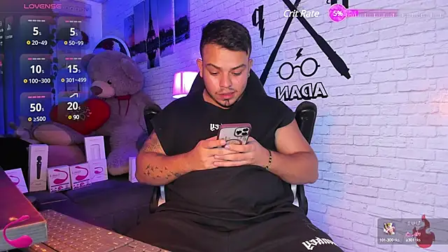 Snapshot of Naughty_Charly chatting on 02.14.25 Naughty Charly online show from 02.14.25