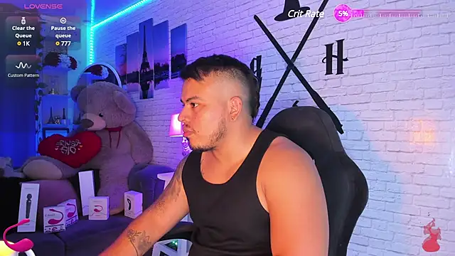 Snapshot of Naughty_Charly chatting on 02.20.25 Naughty Charly online show from 02.20.25