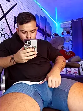 Snapshot of Naughty_Charly chatting on 02.25.25 Naughty Charly online show from 02.25.25