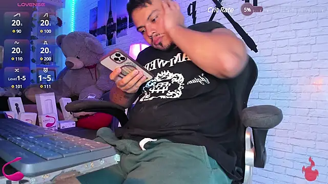 Snapshot of Naughty_Charly chatting on 03.18.25 Naughty Charly online show from 03.18.25