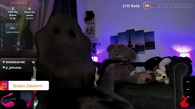 Snapshot of Naughty_Charly chatting on 09.10.25 Naughty Charly online show from 09.10.25