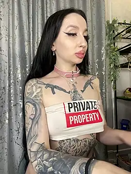 Snapshot of Molly__Moon chatting on 02.03.26 Molly Moon online show from 02.03.26