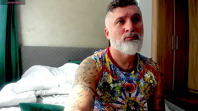 Snapshot of BlowMyXXL chatting on 03.07.25 BlowMyXXL online show from 03.07.25