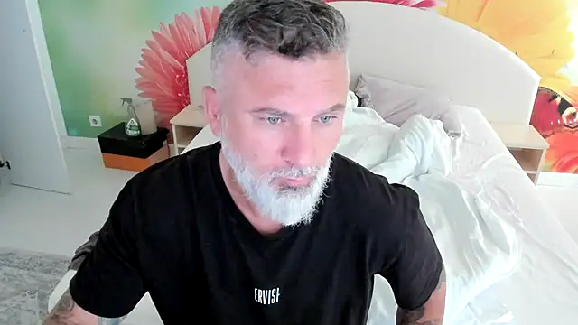 BlowMyXXL online show from 11.21.25