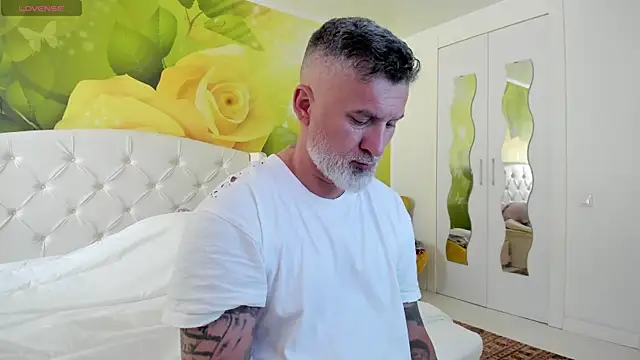 BlowMyXXL online show from 04.07.26