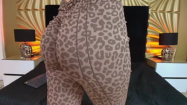 Snapshot of emmily_keller19 chatting on 02.24.26 emmily keller19 online show from 02.24.26