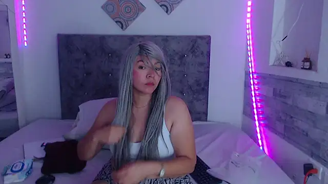 Cuckold lover69 online show from 04.24.26